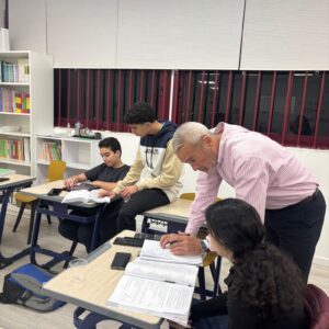 אלגברה 5 - פירוק לגורמים לפי טרינום